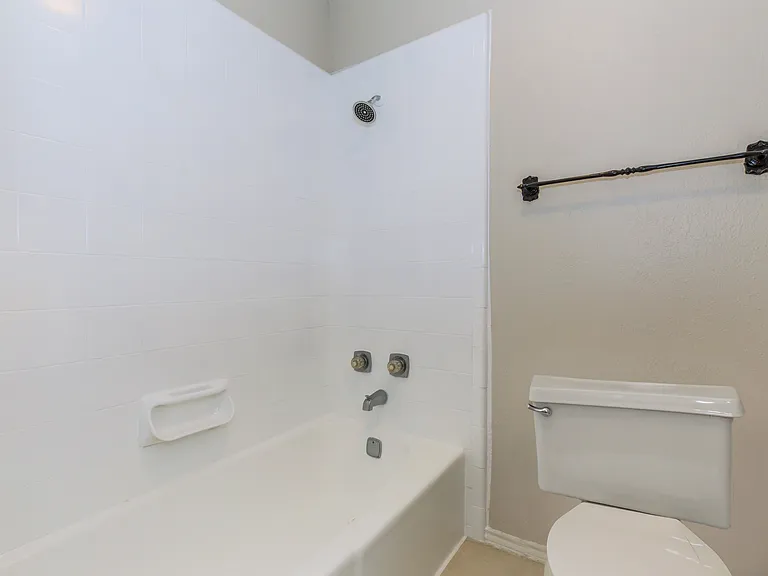 Vintage Square Apartments, McAllen, TX — Photo 85