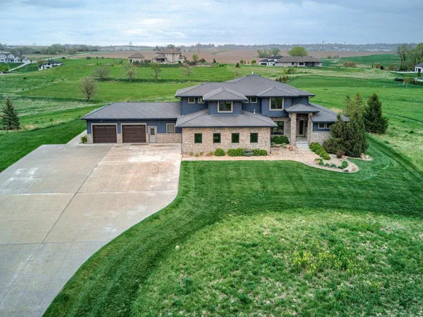 10731 S 232nd St, Gretna, NE 68028