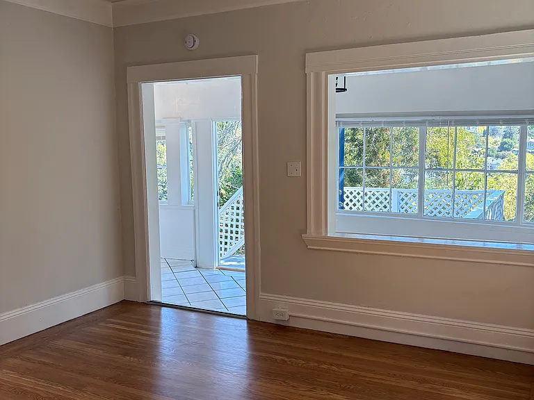 209 Sunnyside Ave — Photo 10