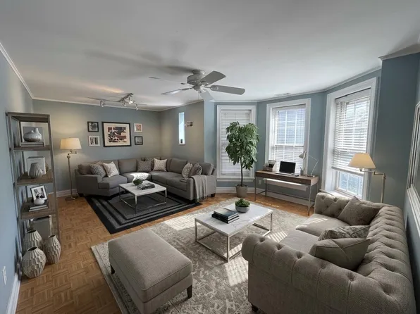2118 N Seminary Ave #4, Chicago, IL 60614