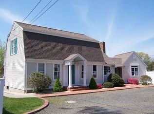 1 N Meadow Rd, Old Saybrook, CT 06475