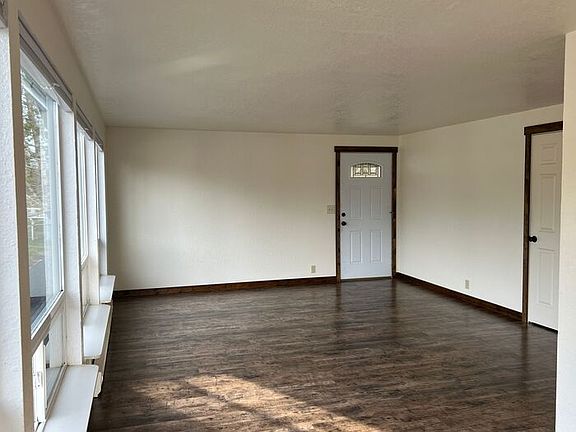 3rd image of 14917 212th Dr SE #2