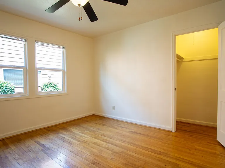 2500 NE Couch St #3 — Photo 11