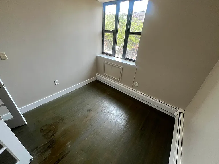 943 Herkimer St #3 — Photo 7