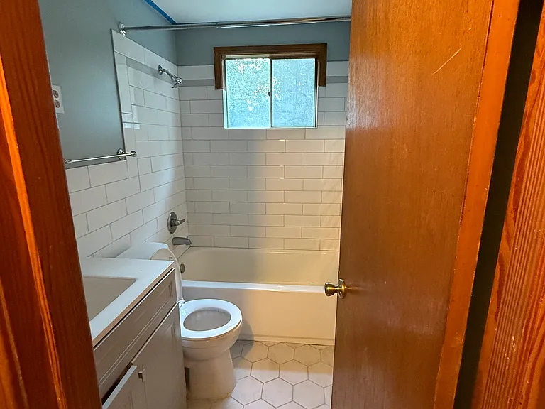 3515 W Deerwood Ave — Photo 5
