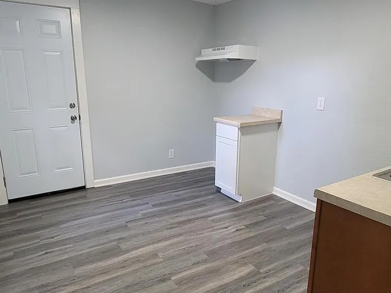 177 Williams Pl #177 — Photo 4