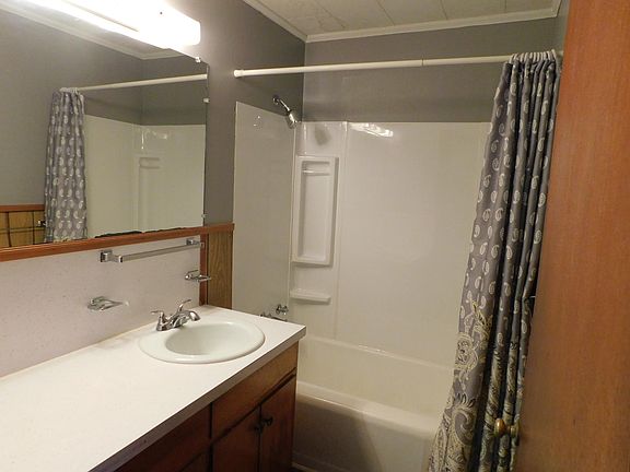 5th image of 322 Patton St