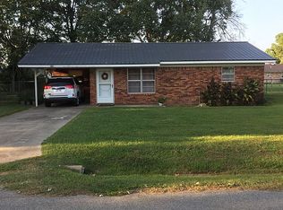 821 E 8th St, Rector, AR 72461