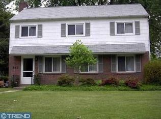 542 Sheffield Dr, Springfield, PA 19064