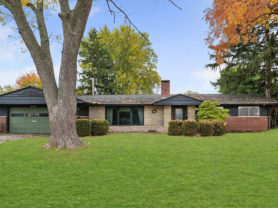 1st image of 403 Dennis Dr