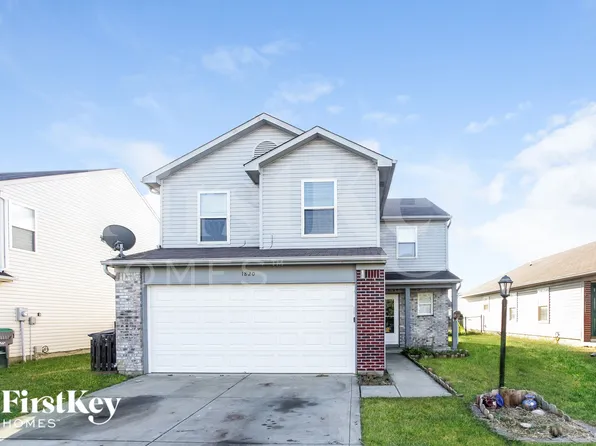 1820 Long Lake Dr, Greenwood, IN 46143