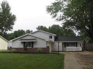 24789 Deerfield Dr, North Olmsted, OH 44070