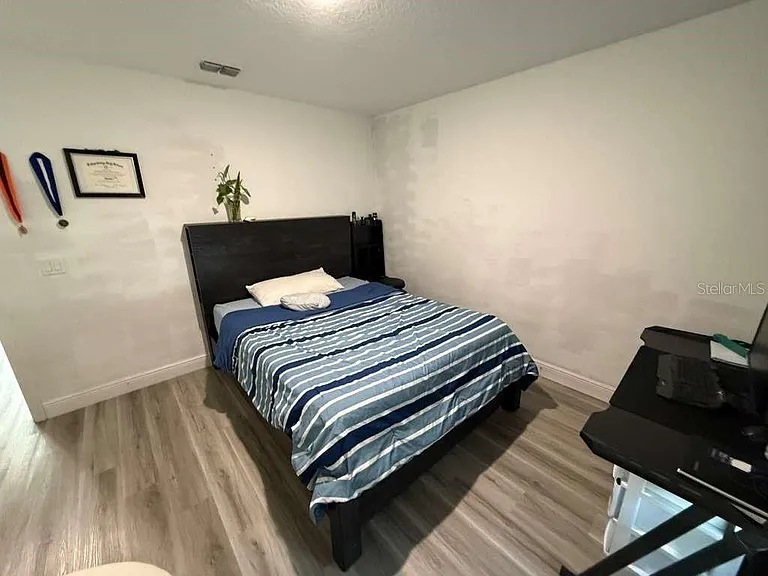 408 Finley Ave — Photo 35