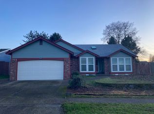 214 Hillsdale Dr, Newberg, OR 97132