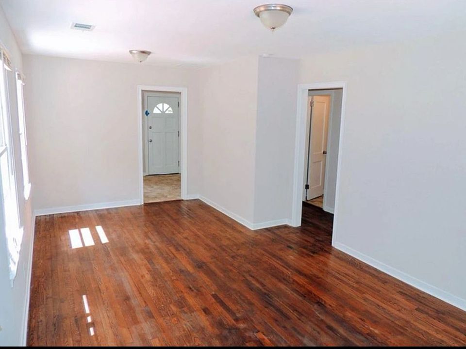 1st image of 4628 City View Dr