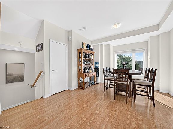 5th image of 49 Lambert Ln