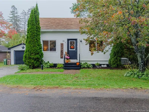 63 Stevens Rd, Saint John, NB E2M 6X4