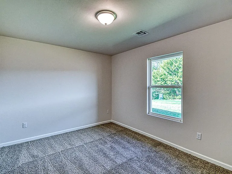 1006 Varenna Ln — Photo 27
