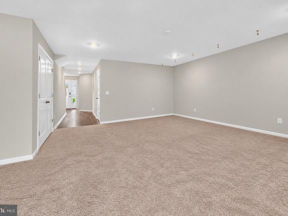 4th image of 70 Rome Way