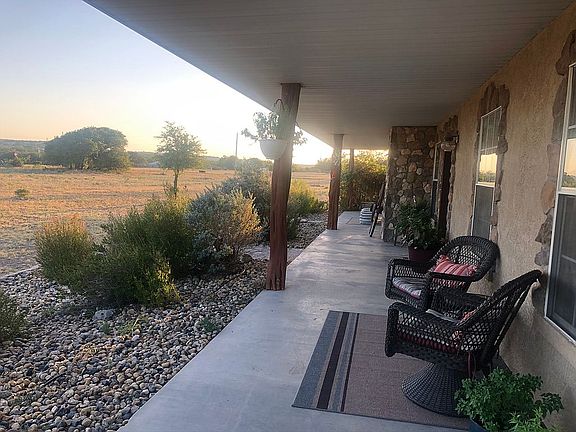 3rd image of 5934 Green Oaks Dr