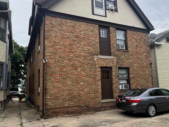 4th image of 926 Spaight St