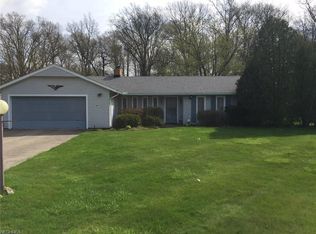 4877 Meadow Moss Ln, North Ridgeville, OH 44039