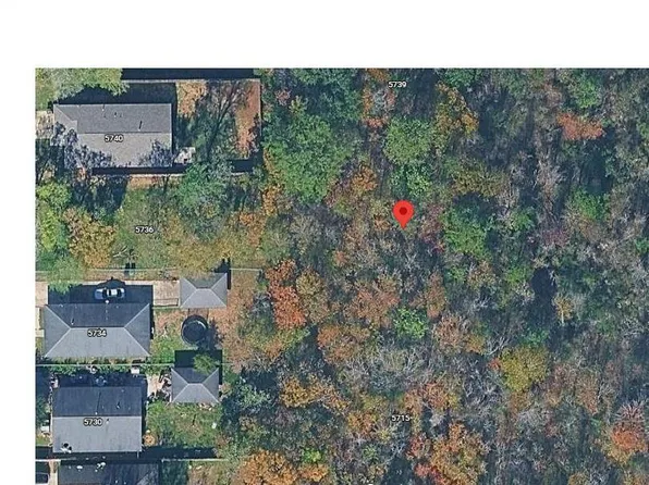 5723 Bobby Burns St, Houston, TX 77028