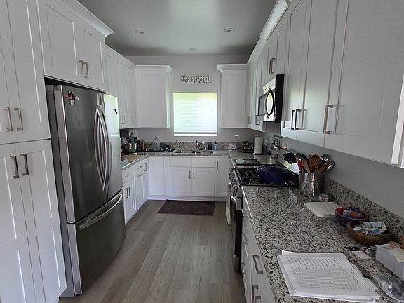 4th image of 4598 Sheridan Rd