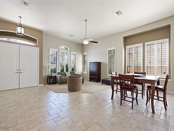 5th image of 2113 Scarlet Rose Dr