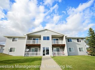 1820 16th St NW APT 10, Minot, ND 58703
