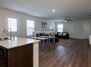 1215 Fairford Rd, Crandall, TX 75114