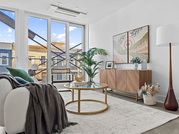 5th image of 20 Melrose St #2