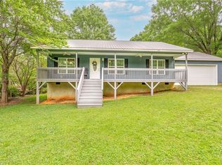 577 Fairgrove Rd, Thomasville, NC 27360