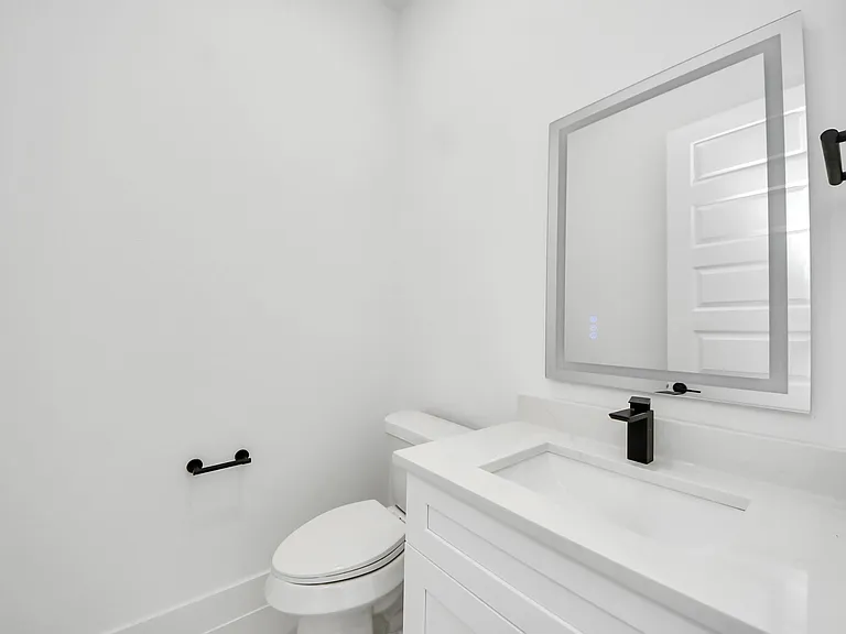 3310 Hardy St — Photo 11