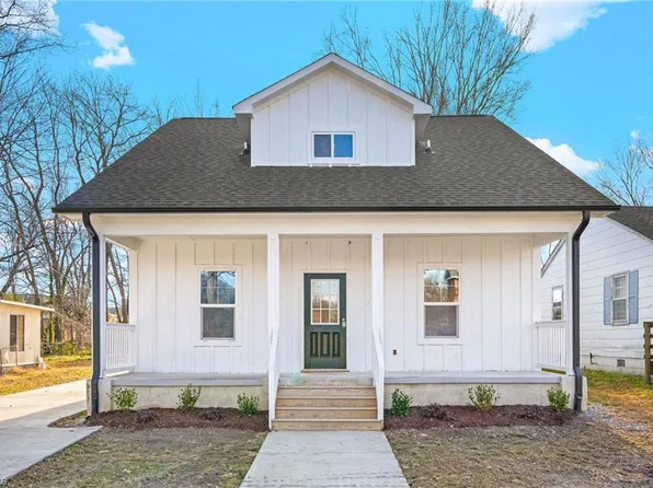 1508 Perkins St, Greensboro, NC 27401