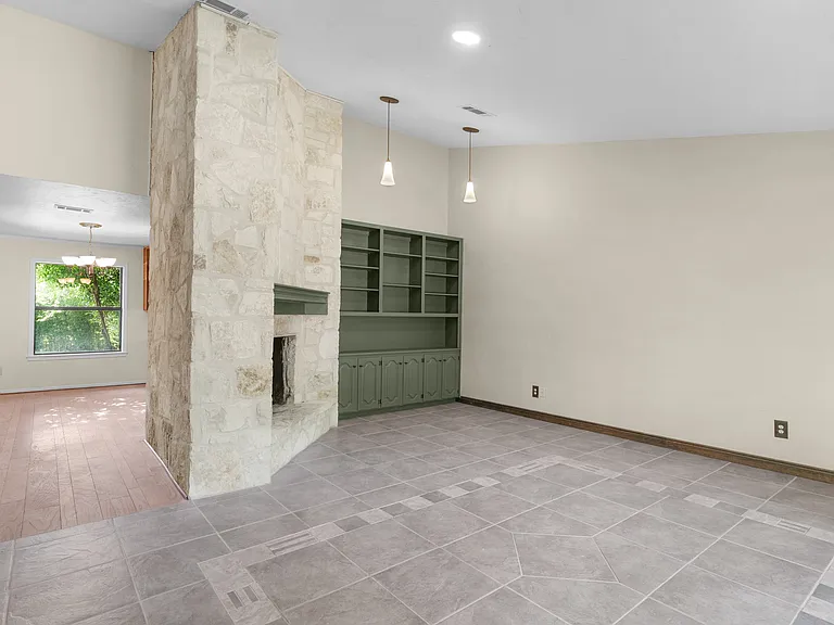 1711 Old Mill Rd — Photo 16