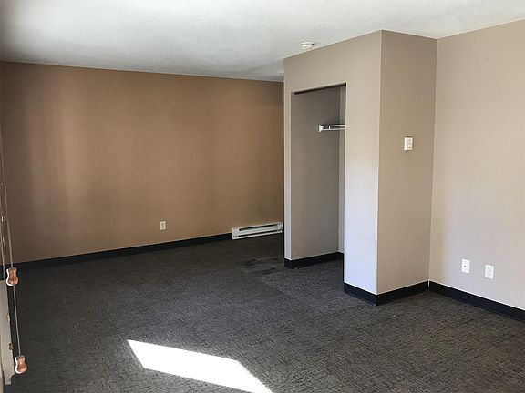 Large Living and Sleeping Space with Extra Big Closet for Storage