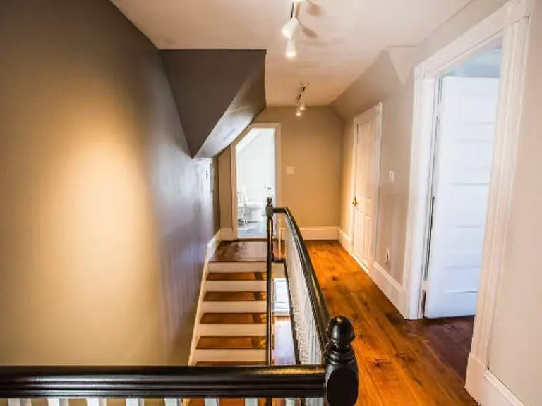 4 Falkland St #2 — Photo 23
