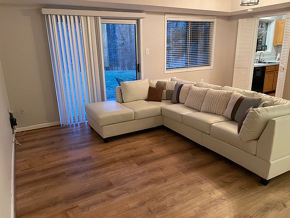 4th image of 10649 Weymouth St APT 2