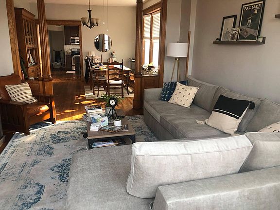 5th image of 3-3335 W Dickens Ave #3