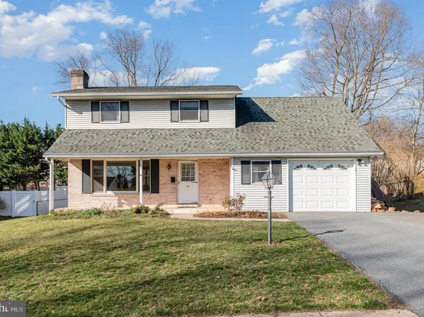 112 Watercress Ln, Elizabethtown, PA 17022