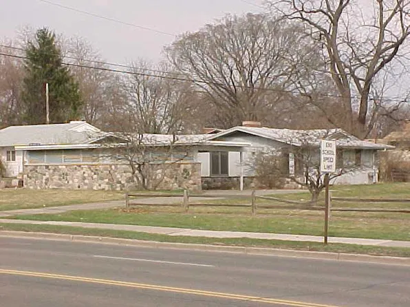 868 N Hagadorn Rd, East Lansing, MI 48823