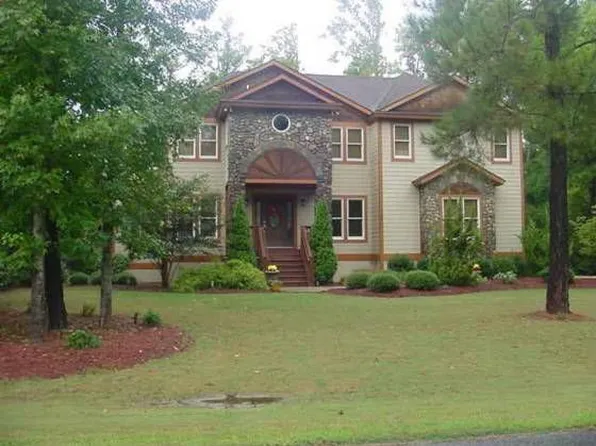 188 Kilmarlic Club Dr, Powells Point, NC 27966