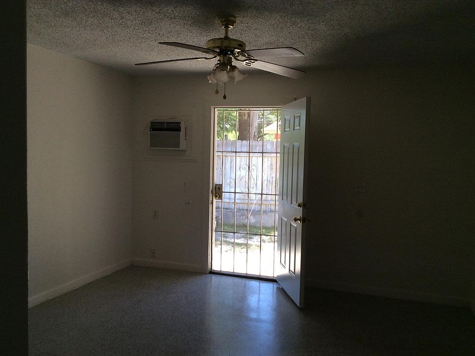 1st image of 105 Neulon Dr