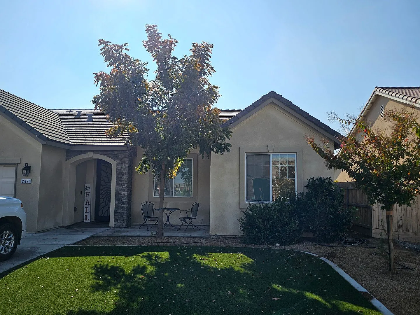 2021 Bristol Ave photo 1