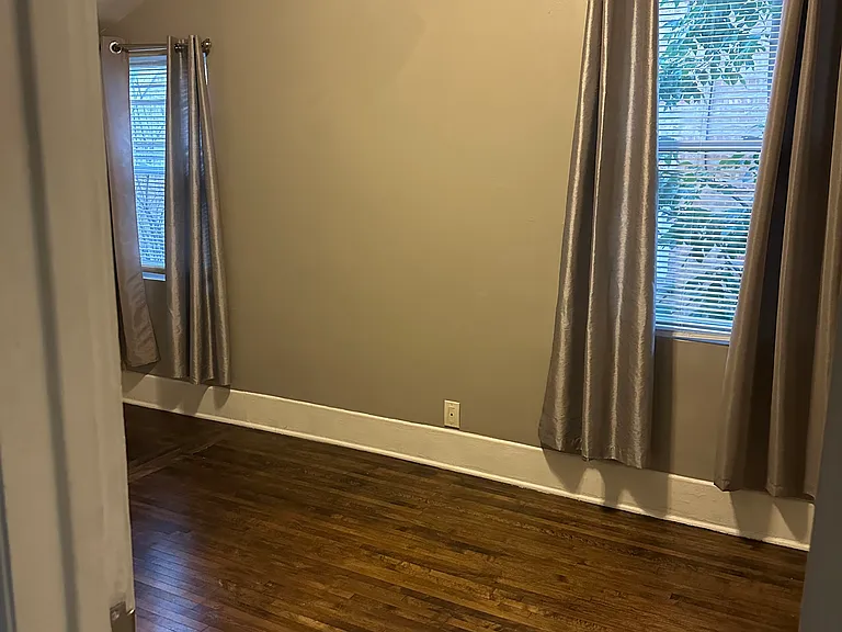 5638 W Higgins Ave #1 — Photo 9