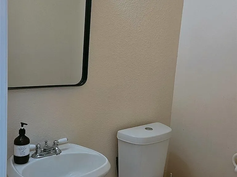 105 Meadow Dr — Photo 14