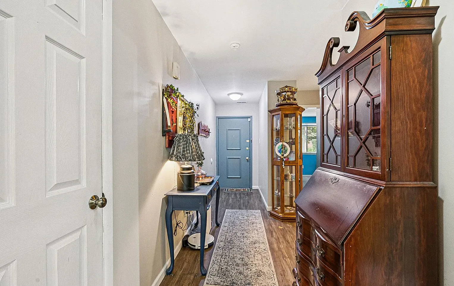 2 bed, 1177 sqft, $2,325 — Photo 3