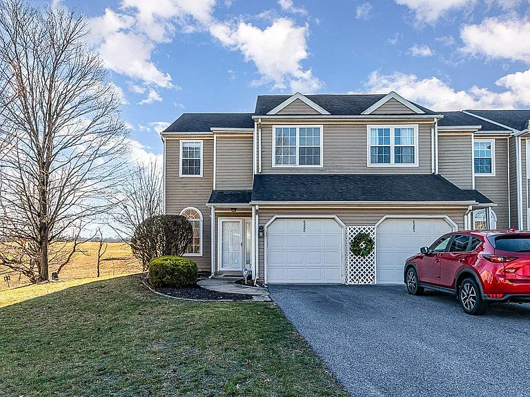 6280 Spring Knoll Dr — Photo 1