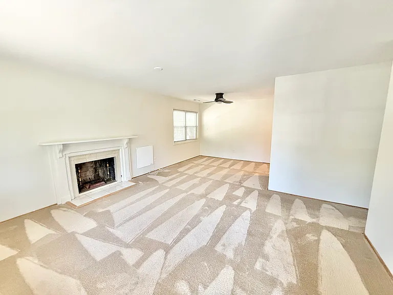 6219 Yellowstone Dr — Photo 2